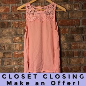 Light pink floral lace tank top size Small